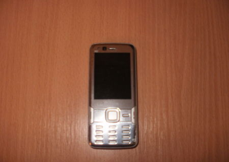 Vand Nokia N82 gri