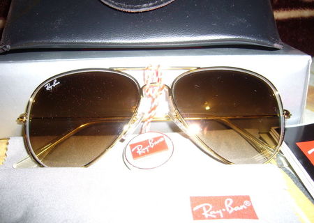 Vand ochelari de soare RayBan