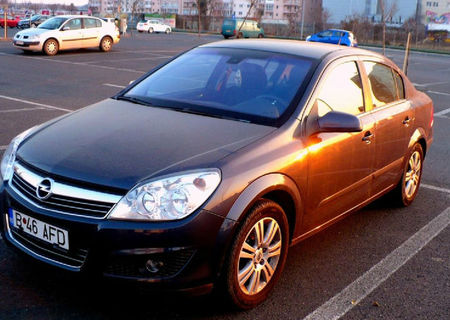 Vand Opel Astra Sedan Cosmo fabricat 2009