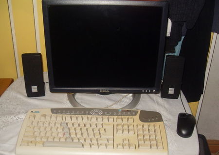 vand pc foarte ieftin complet