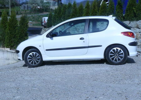 Vand Peugeot 206, 1.4 HDI, AF 2007, pret 2250 euro