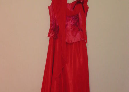 Vand rochie de gala