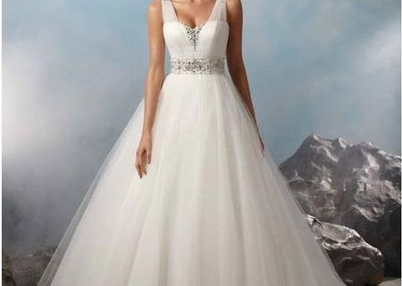 Vand rochie de mireasa Avangarde Brides