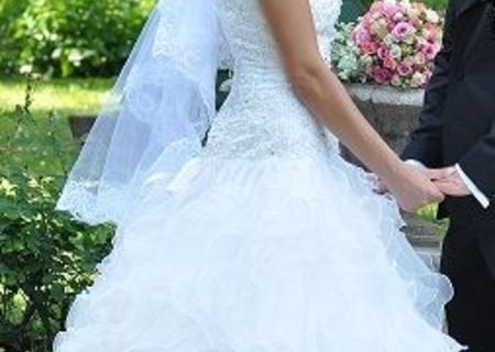 Vand rochie de mireasa printesa, superba din organza