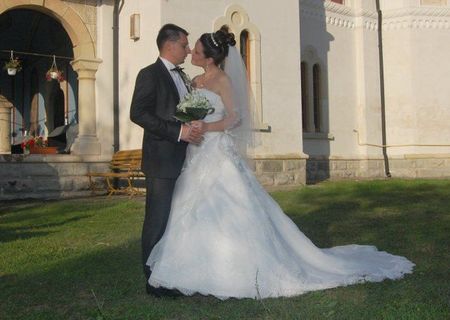 Vand rochie mireasa LAPONIA, nr. 40, colectia La Sposa - San Patrick