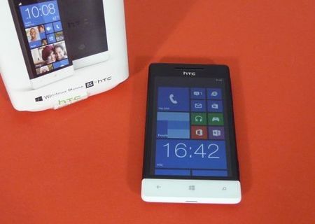 vand sau schimb htc windows 8s