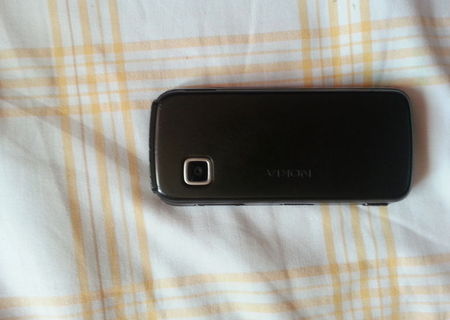 Vând sau schimb Nokia 5530