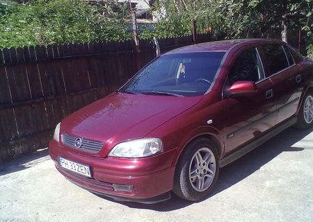 vand sau schimb opel astra g 2000 d