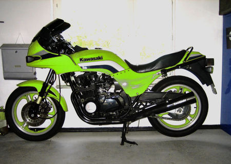 VAND / SCHIMB KAWASAKI GPZ 750UT UNI-TRACK