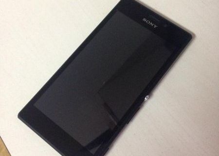 Vand Sony Experia M2 nou si liber de retea .