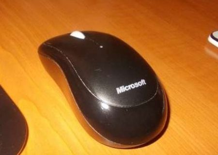 Vand tastatura:microsoft wireless kayboard 800+ mouse wireless