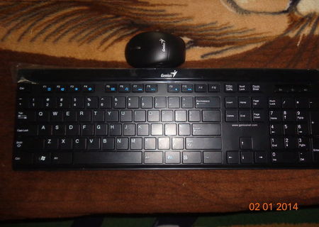 VAND TASTATURA SI MOUSE FARA FIR