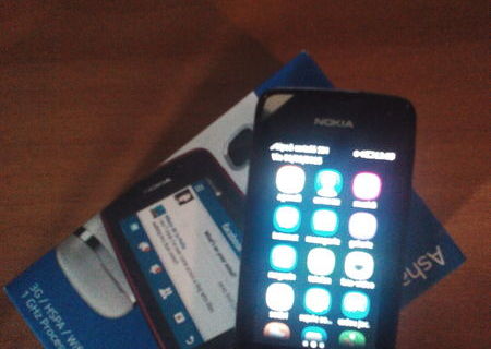 Vand telefon Nokia Asha 311