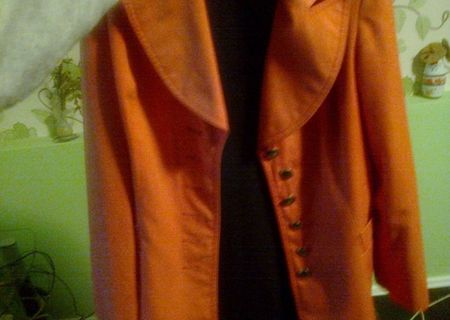 vand trench orange