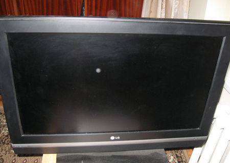 Vand TV LCD LG diagonala 81 cm    280 ron