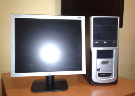 Vand Unitate PC + Monitor