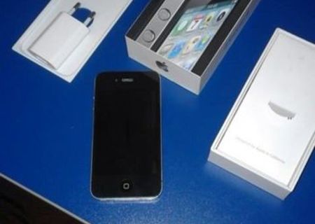 vând urgent iPhone 4 preț fix