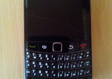 VAND URGENT LA PRET DE CRIZA BLACKBERRY 9780 BOLD