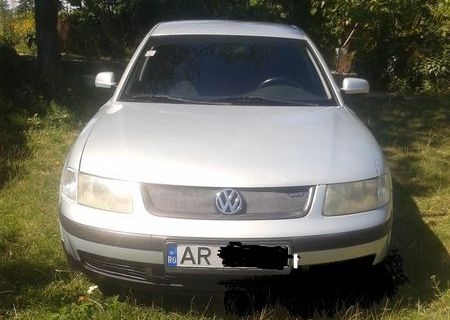 Vand VW Passat 1998 1,6 benzina