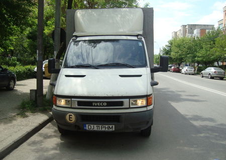 vind iveco daily 5,6 t, detarat la 3,5 t se conduce cu b