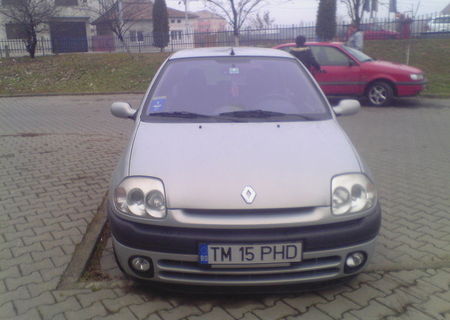 vind renault clio2001