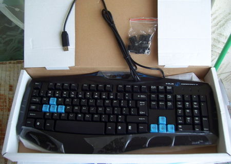 Vind tastatura noua Gaming Cobra Blue Light