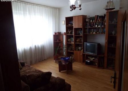 vinzare apartament 2 camere