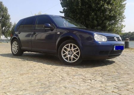 VOLKSWAGEN GOLF 4 1.6 CLIMATRONIC