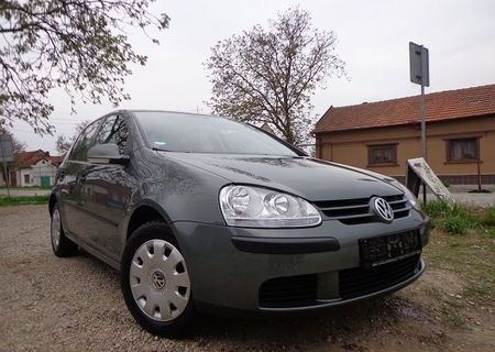 Volkswagen Golf 5 1.6 FSi Benzina