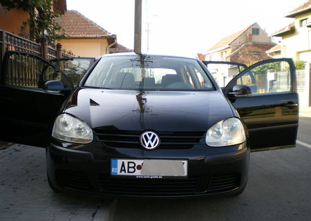 Volkswagen Golf 5. 1.9 TDI