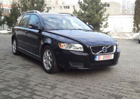 VOLVO V 50 1.6 d 2011