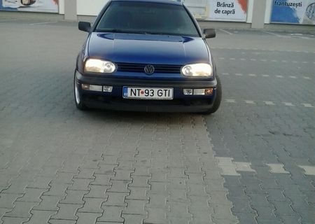 VW GOLF 1.8 GTI