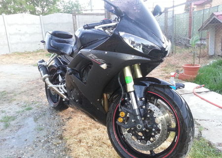 Yamaha R6 an 2005