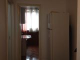 Apartament de inchiriat 3 camere semidecomandat, mobilat, Pitesti