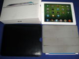 Apple Ipad 2 32 GB Alb in conditie excelenta + smart cover cadou + husa de piele + cutie