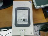 Barnes and Noble Nook Simple Touch eReader 2GB 6" - NOU