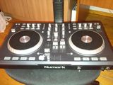 Consola DJ Numark Mixtrack Pro