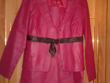 Costum dama piele culoare fucsia