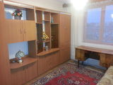 De inchiriat apartament 4 camere