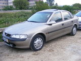 dezmembrez opel vectra b