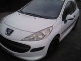 Dezmembrez peugeot 207 1.6 hdi 2007