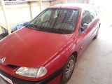 dezmembrez renault laguna1 2.0i 1997