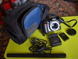 DSLR Nikon D40 body + geanta Qpak + card 4Gb