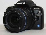 DSLR Olympus E450 + 3 obiective (14-42 mm, 40-150 mm, 25 mm) - impecabil