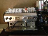 Espressor profesional pentru bar + rasnita + dedurizator