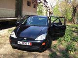 Ford Focus 1.8 16V taxa mica Model 2002