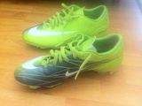 Ghete fotbal nike mercurial