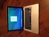 MacBook Air 13", 8GB RAM, superdrive + accesorii, fara schimburi