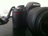 Nikon D3100 cu accesori