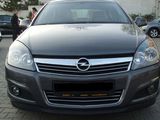 opel astra 2011